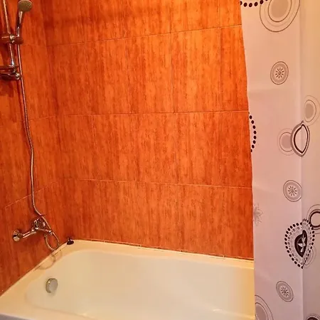 Morski Far Lighthouse-bastet Bs * スヴェティ・ヴラス