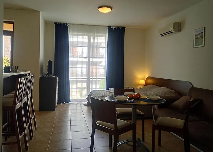 Morski Far Lighthouse-bastet Bs *